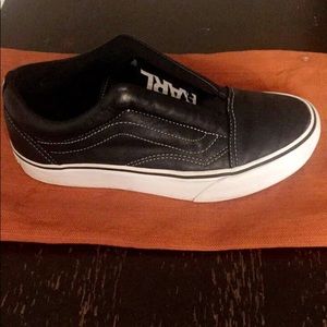 van 2017 karl lagerfeld x limited edition